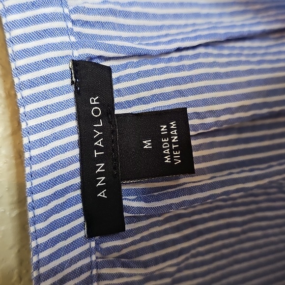 Ann Taylor Light Blue Striped Seersucker Blouse Bell Sleeves Medium - Picture 6 of 10